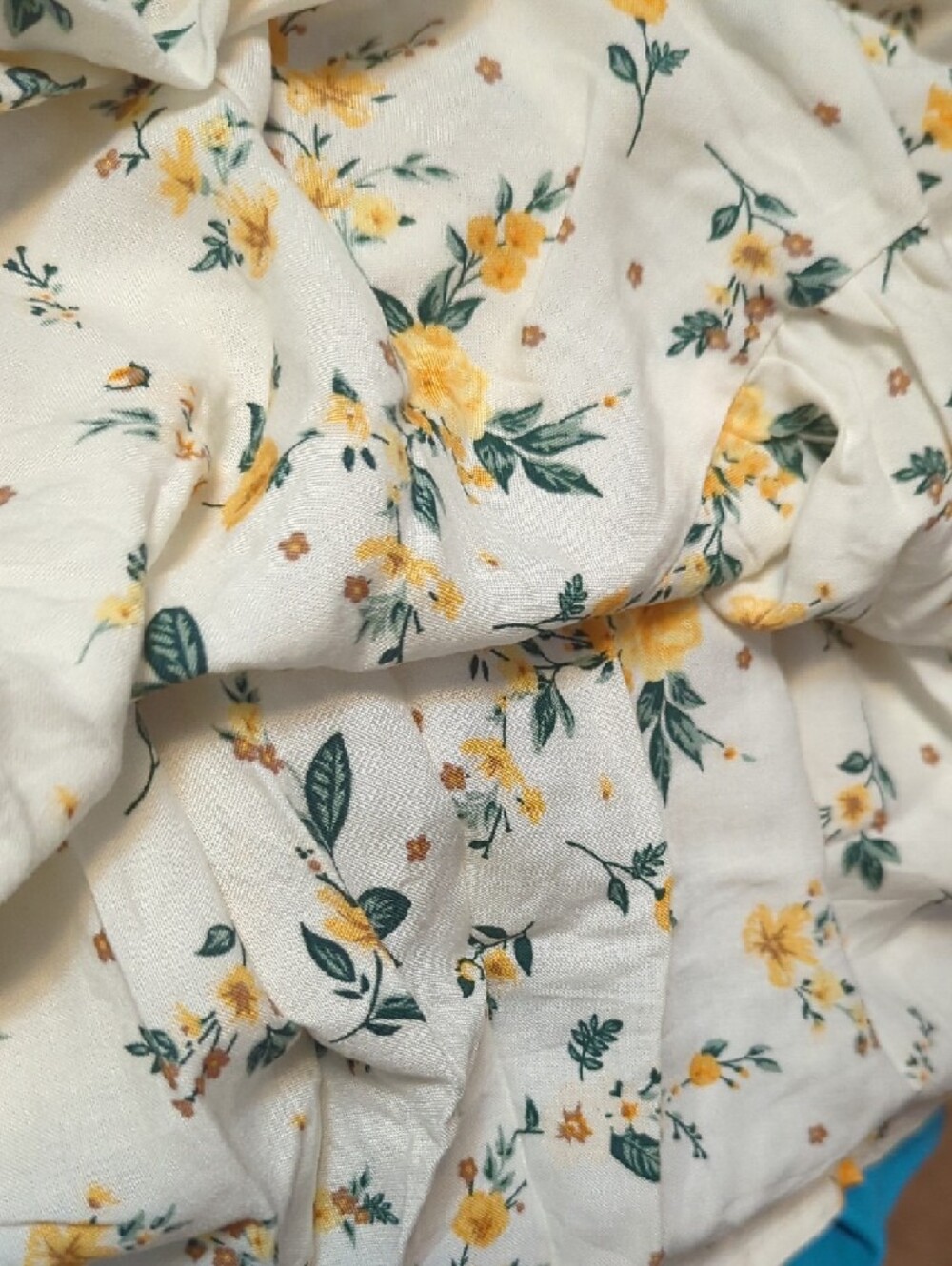 shosho Cream Maxi Skirt with Yellow Floral Print - Picture 4 of 16